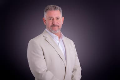 Dr. Alejandro Bochm-Cabañas, DC